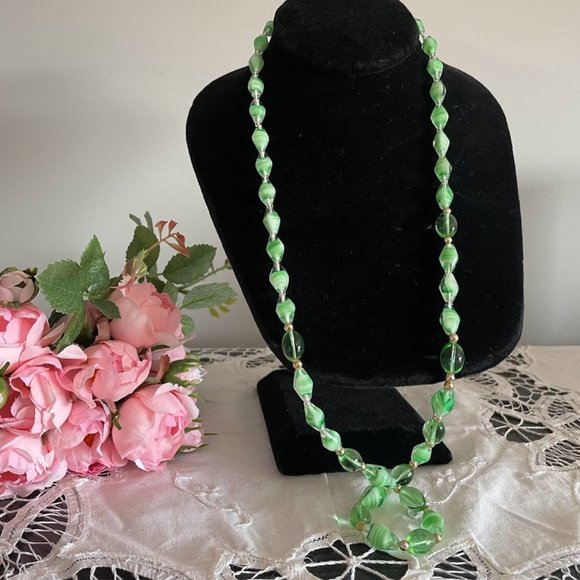 Vintage Emerald Green Venetian Glass Necklace, 1960s Murano Beads - Picture 4 of 8